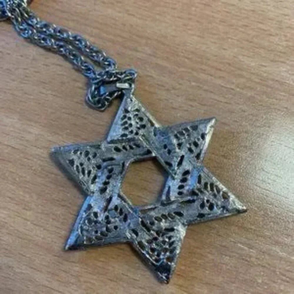 Stunning Star Of David Necklace ( men's listing)